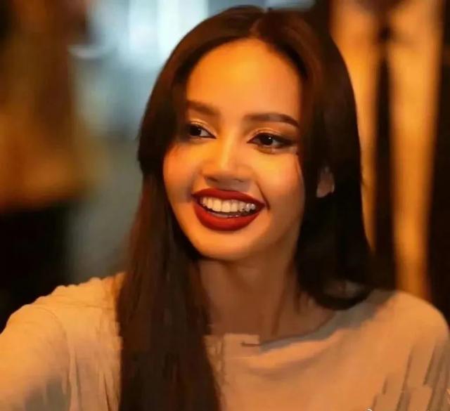 Lisa大翻车后，我开始担心杨紫和赵露思了