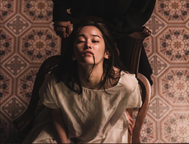 太猛了！从头杀到尾，活该她爆！