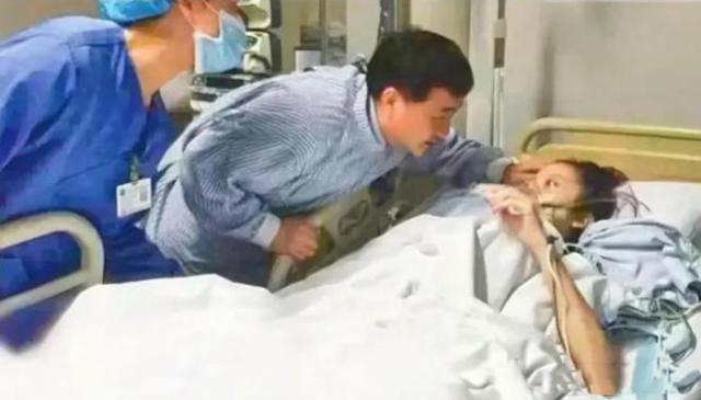 知情人称李玟本月将安葬于武汉 与姚贝娜同一墓园