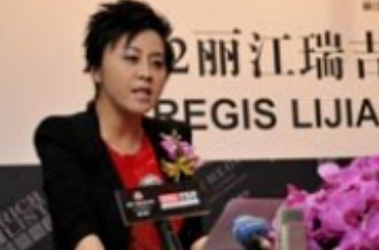 香港名媛成为单身母亲后抱着孩子跳了楼：并非软弱只是坚强太久