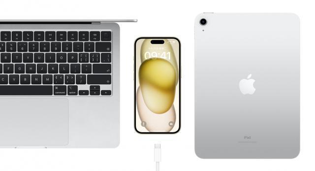 iPhone用上C口这半个多月，网友们差点吵翻天。。。