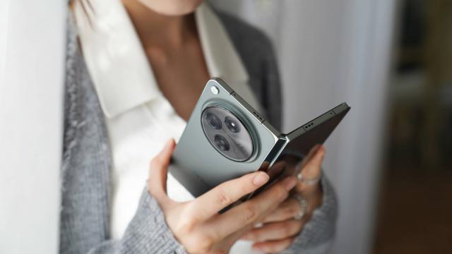 现在，重新认识一下折叠屏手机