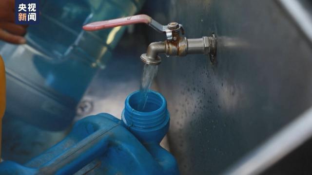 巴以双方超5200人死亡！以色列防长称将很快下达进攻加沙的命令！边境冲突持续，黎巴嫩政府制订紧急计划