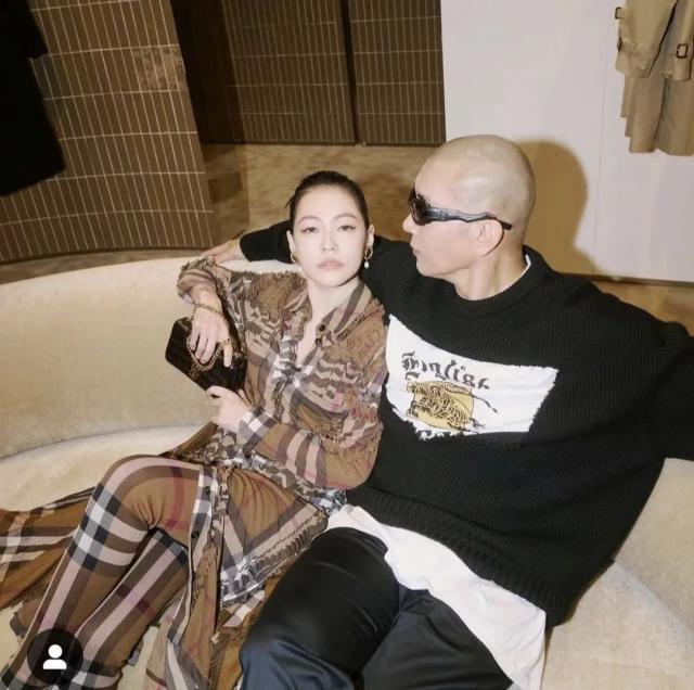 具俊晔画展就这？比兴趣班强点不多，内容全是给大s的肉麻告白