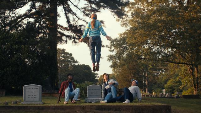 奈飞飘红的业绩里有根刺