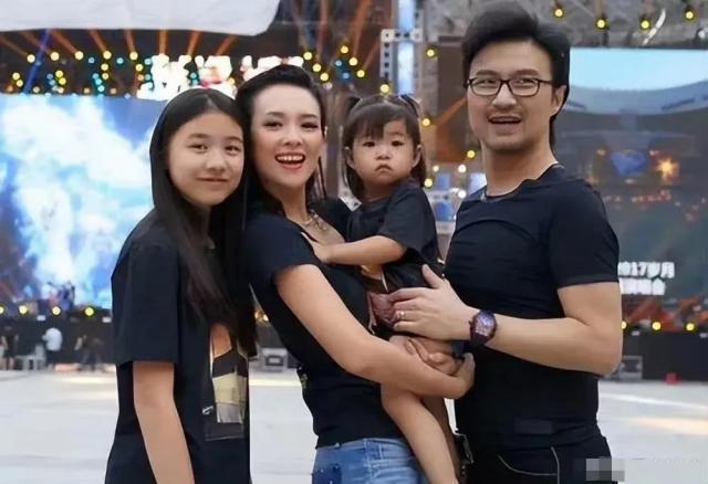 曝章子怡汪峰离婚原因，网友称汪峰疑似乱搞被章子怡当场抓奸