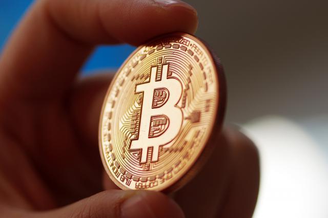 “过气”的区块链，行业寒冬中的矿工