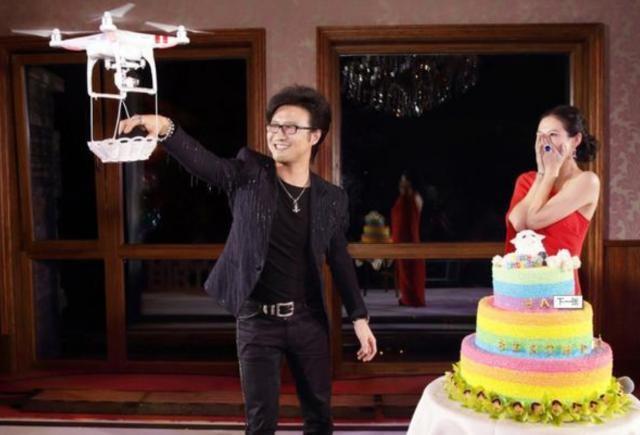 章子怡，终于丢掉了娇妻剧本