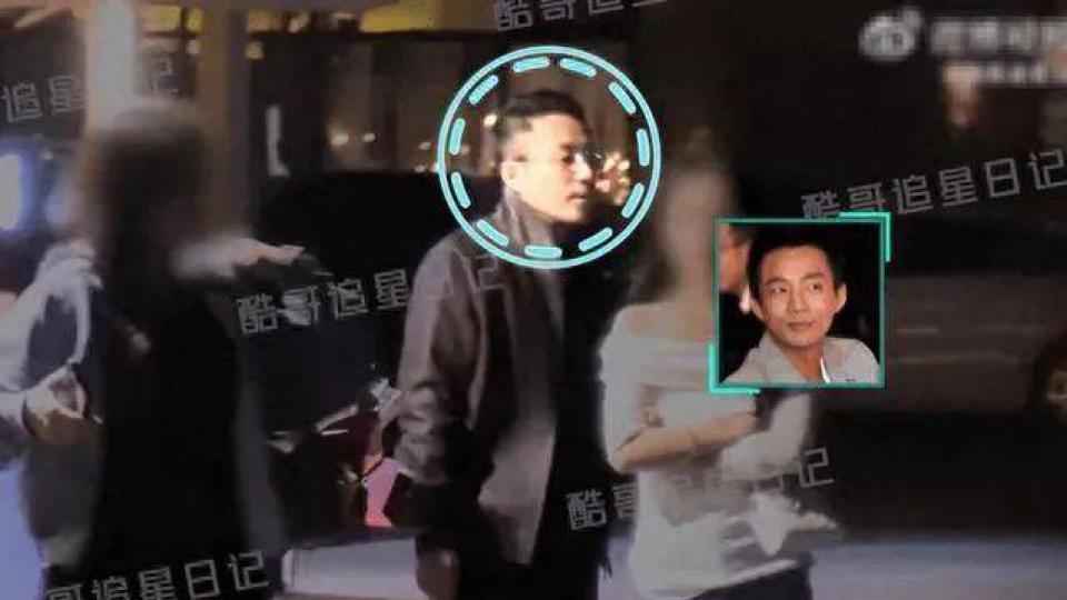 汪小菲深夜密会俩女生举止亲密，大S回应：与我无关