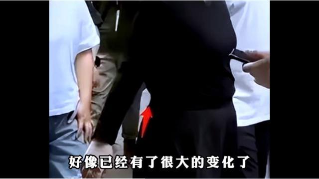 贾玲“整容式”近照曝光，颜值逆天惊艳网友：我笑不出来……