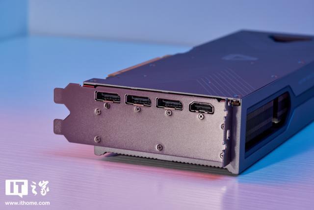 摩尔线程MTT S80显卡二测：发售一年玩3A，价格引发“瞳孔地震”