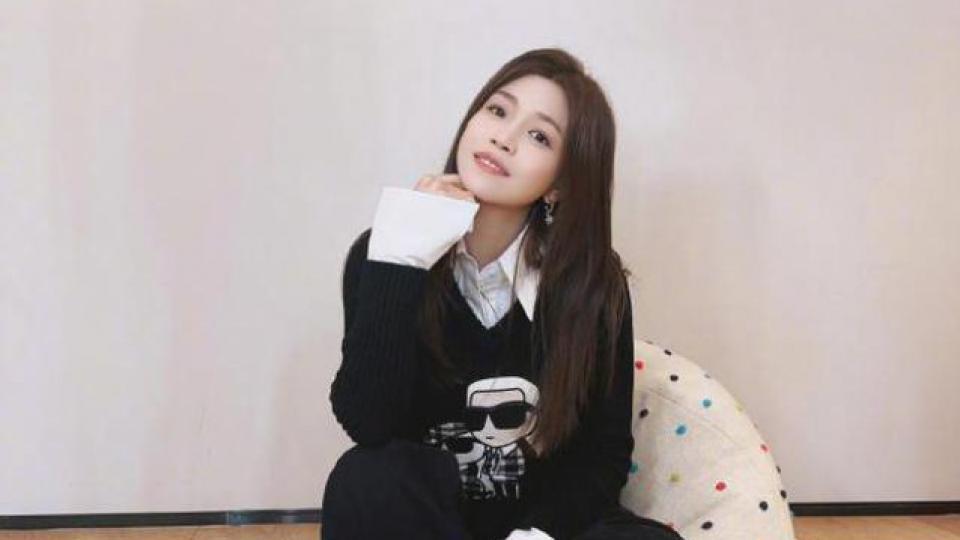 与陈晓再传婚变！陈妍希懒理传闻晒照肤白貌美