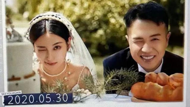 “发疯”上热搜，全网劝她快跑