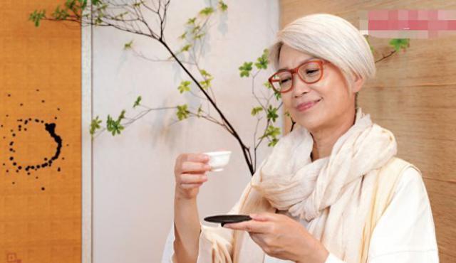 廖启智遗孀自曝扔掉亡夫所有遗物一件不留！公开智叔临终遗言