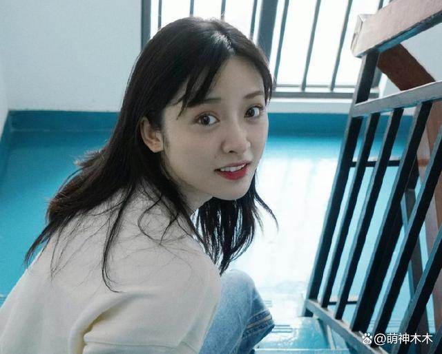 沈月配图风波升级！引导舆论攻击女童后删除，过往言论被扒出