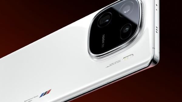 iQOO 12外观官图公布 质感提升巨大 白色真好看