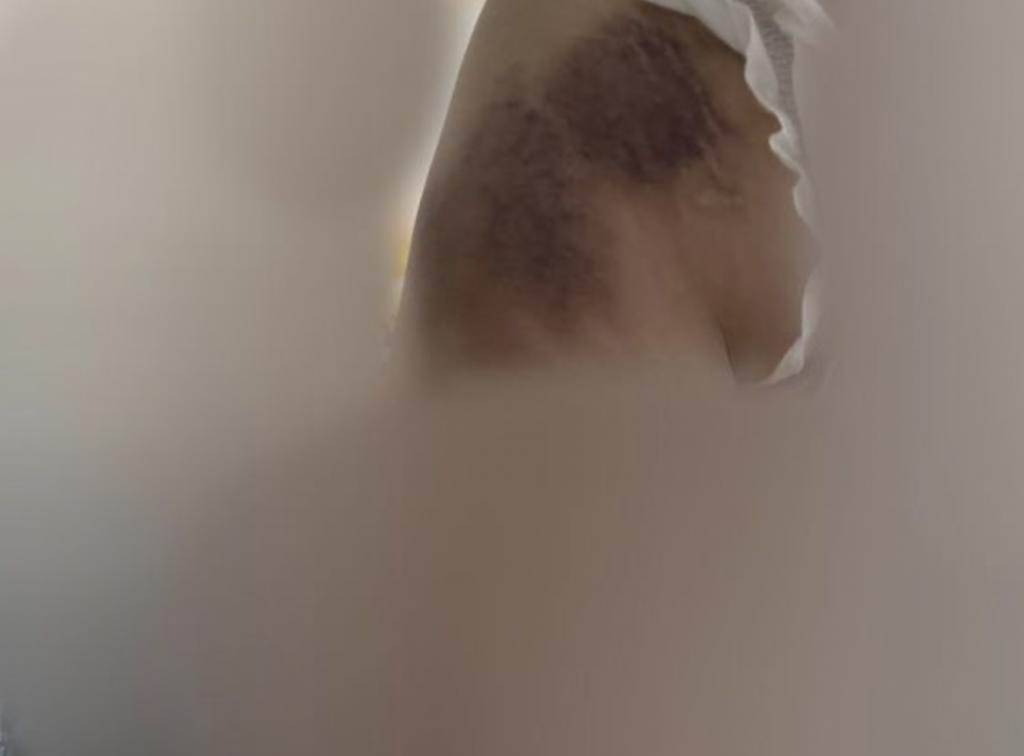 日本牛郎主播被当街砍杀,吃女粉丝软饭,还将其打到毁容住院半年