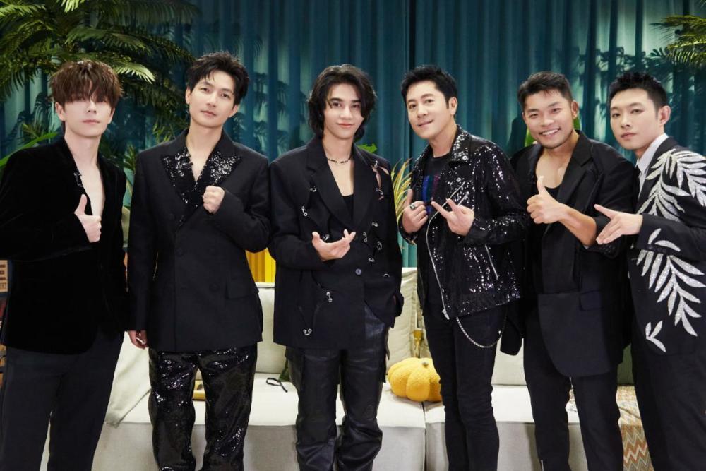 《披哥3》17人成团，陈楚生首夺双冠，胡彦斌组实惨，俞灏明第18