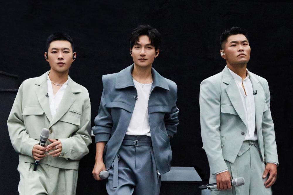 《披哥3》17人成团，陈楚生首夺双冠，胡彦斌组实惨，俞灏明第18