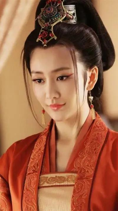 妈呀！41岁怀孕了，怕被骂，不敢露面？