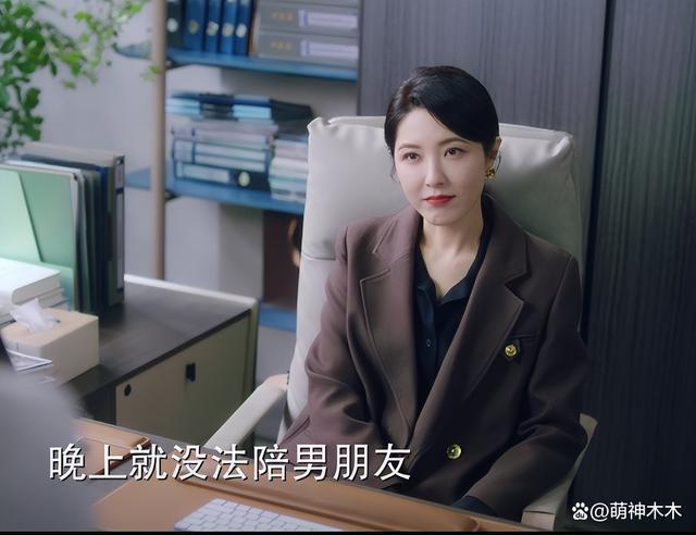 《以爱为营》因难看冲上热搜，剧情老套台词尴尬，男主油腻被嘲