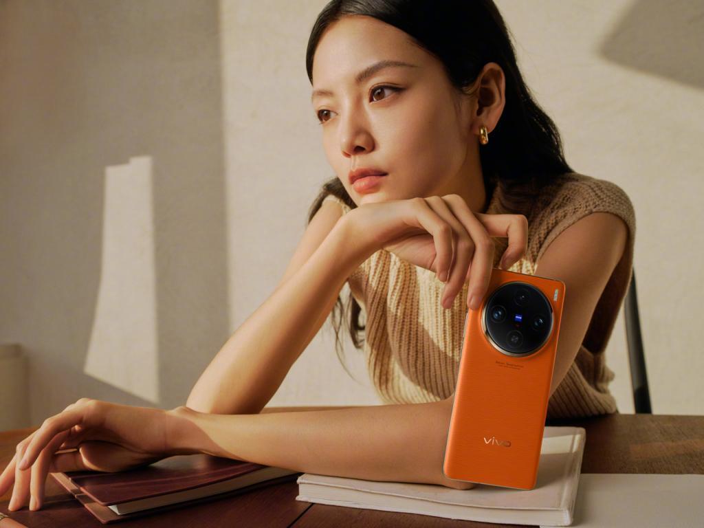 首发天玑 9300，vivo X100 系列手机真机实拍图公布
