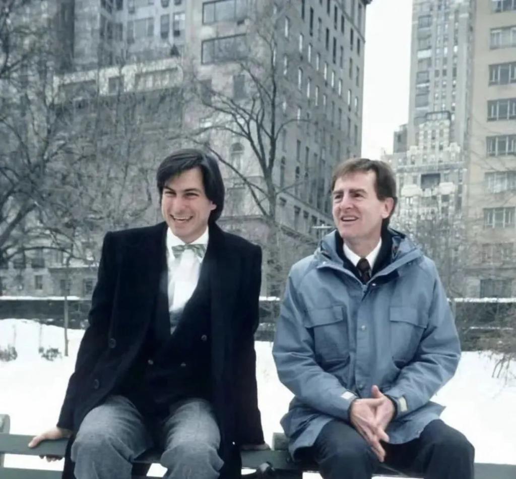 是天才还是疯子？看苹果教父的传奇一生！