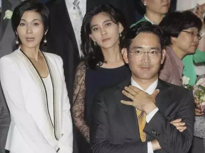 豪门聚会！李元珠紧挨姑姑李富真力证三星家族融洽