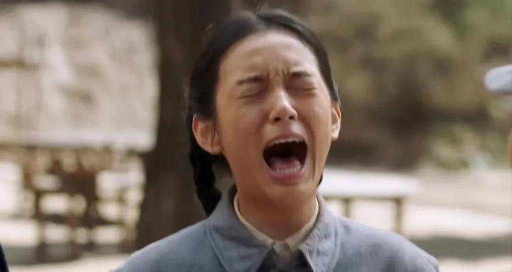 从田曦薇到95花：那些被困住的“甜妹”