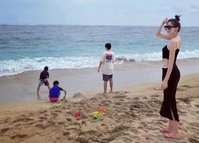 林志颖带妻子陈若仪现身成团夜，长胖十几斤更帅