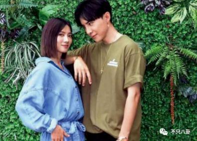 他被赶鸭子上架和女友求婚？起哄的人都挨骂了