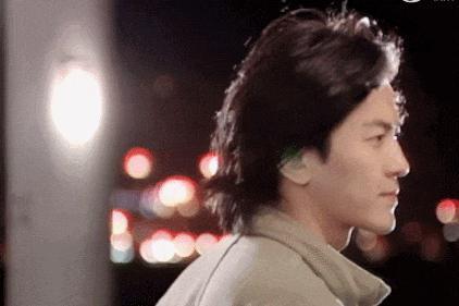 还记得《古惑仔》里的郑伊健吗？与妻子丁克至今？