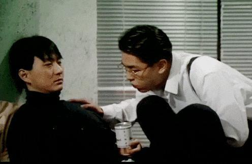 还记得《古惑仔》里的郑伊健吗？与妻子丁克至今？