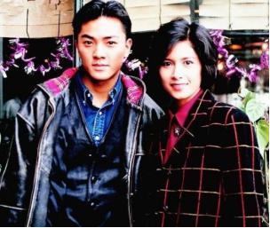 还记得《古惑仔》里的郑伊健吗？与妻子丁克至今？