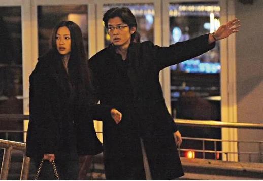 还记得《古惑仔》里的郑伊健吗？与妻子丁克至今？