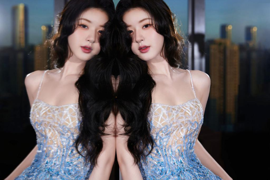 赵露思穿渐变色吊带裙精致优雅 眼神太撩人