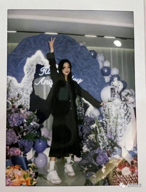 全网等张一山给杨紫发生日祝福