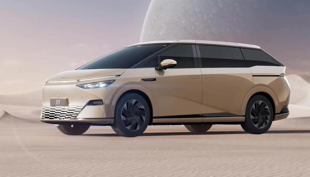 真的要比一比吗：小鹏 X9 内饰官方图公布，广州车展正式亮相