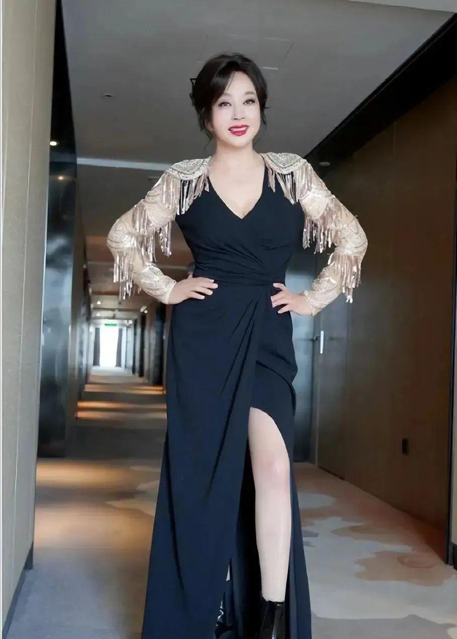 看了这9位55 女星现状，才知道前凸后翘，比不上优雅松弛