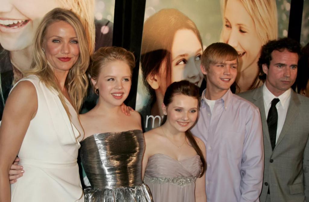 美国男星埃文艾林森在家中猝逝，年仅35岁，哥哥曾因吸毒过量致死