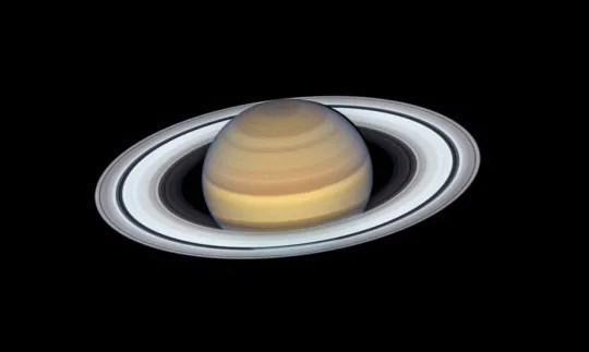 由于视觉差，土星环 2025 年将“消失”一段时间