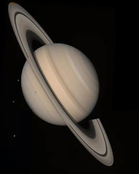 由于视觉差，土星环 2025 年将“消失”一段时间