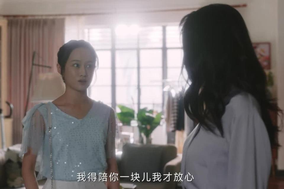 《无所畏惧》兰兰主动陪酒，献身周老板，揭开她背叛罗英子的真相