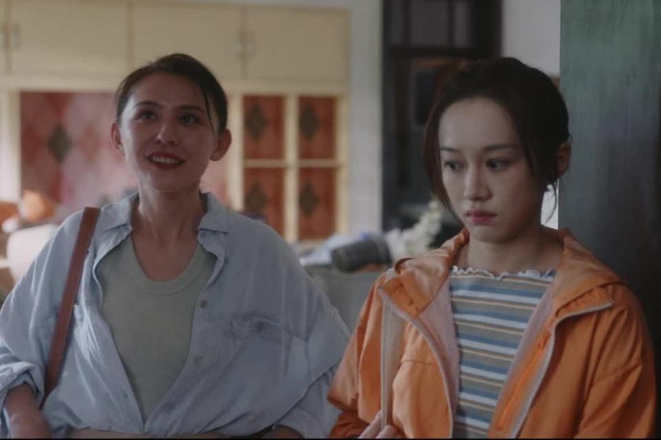 《无所畏惧》兰兰主动陪酒，献身周老板，揭开她背叛罗英子的真相