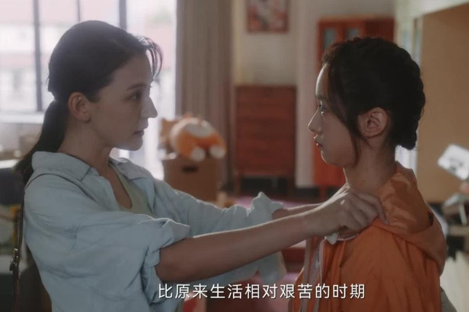 《无所畏惧》兰兰主动陪酒，献身周老板，揭开她背叛罗英子的真相