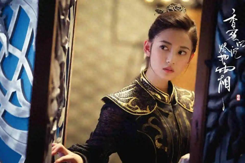 演什么都没“观众缘”的女星，资源好得令人羡慕，可惜就是捧不红