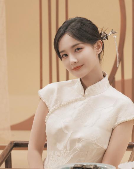 演什么都没“观众缘”的女星，资源好得令人羡慕，可惜就是捧不红