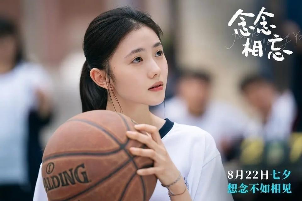 演什么都没“观众缘”的女星，资源好得令人羡慕，可惜就是捧不红