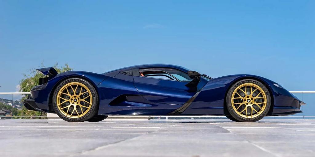 世界上最昂贵的电动汽车之一在限量生产之前来到日本