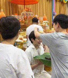 还记得Tina李缇娜吗？她出家了？